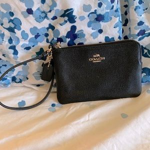 Coach L-Zip Wristlet